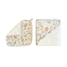 Load image into Gallery viewer, Cuddle Bug & Co Hooded Towel & Washcloth Set