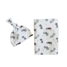 Load image into Gallery viewer, Cuddle Bug & Co Baby Wrap Set