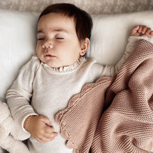 Load image into Gallery viewer, Mini & Me Shell Baby Blanket