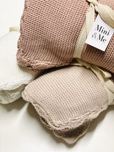 Load image into Gallery viewer, Mini &amp; Me Shell Baby Blanket
