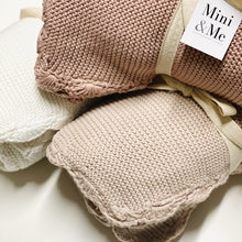 Load image into Gallery viewer, Mini & Me Shell Baby Blanket