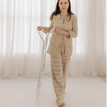 Load image into Gallery viewer, Bubble Bathtub Folding Stand