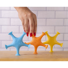 Load image into Gallery viewer, Ubbi Starfish Bath Toys