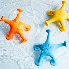 Load image into Gallery viewer, Ubbi Starfish Bath Toys