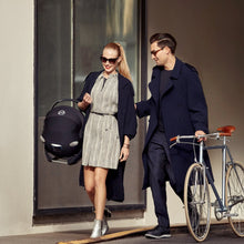 Load image into Gallery viewer, Cybex Cloud Q Capsule + Base