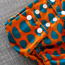 Load image into Gallery viewer, Pea Pods Reusable Nappies