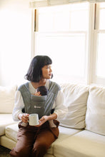 Load image into Gallery viewer, Ergobaby Embrace Cozy Newborn Carrier