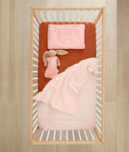 Load image into Gallery viewer, ergoPouch Organic Fitted Sheet Cot/Crib
