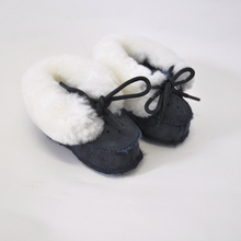 Load image into Gallery viewer, Auskin Sheepskin Baby Booties