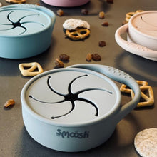 Load image into Gallery viewer, Smoosh Collapsible Snack Cup