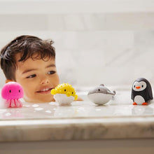Load image into Gallery viewer, Munchkin Ocean Bath Squirts - 8 pk
