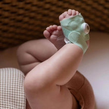 Load image into Gallery viewer, Owlet Smart Sock V3 Baby Monitor