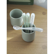 Load image into Gallery viewer, Beaba 1st Age Silicone Spoons - 4 Pack
