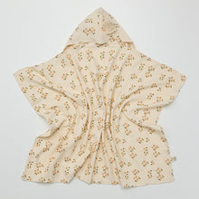 Load image into Gallery viewer, Over the Dandelions Hooded Towel with Tassel
