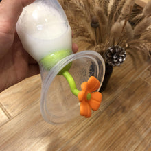 Load image into Gallery viewer, Haakaa Silicone Breast Pump Flower Stopper
