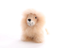 Load image into Gallery viewer, Auskin Lion - Alpaca
